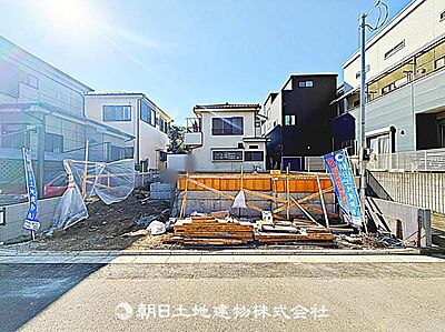 外観:「新所沢」駅まで徒歩13分、買い物環境も充実している立地。長期優良住宅の広々3LDKです。 外観:「新所沢」駅まで徒歩13分、買い物環境も充実している立地。長期優良住宅の広々3LDKです。