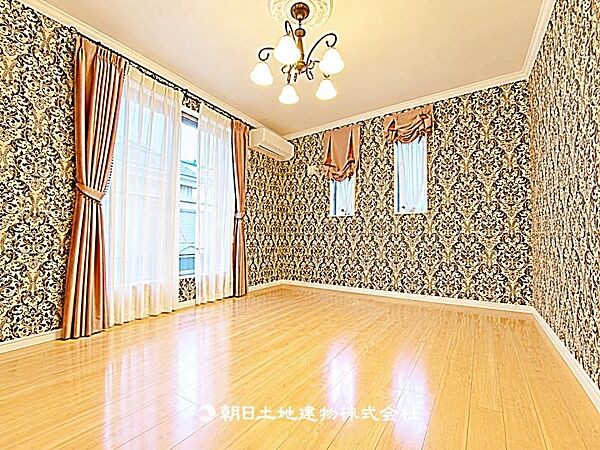 洋室を拡大表示