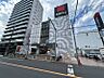 周辺：西友鳩ヶ谷店まで　796m　徒歩約10分　8～23時営業で、100円ショップも併設しています。駐車場40台収容。