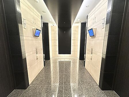 清潔感のあるエレベーター