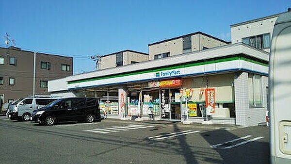 画像5:ファミリーマート札幌菊水6条店 281m