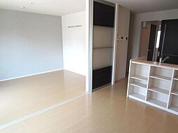 アルティスタ　B 105 1階2LDKのリビング/ダイニング