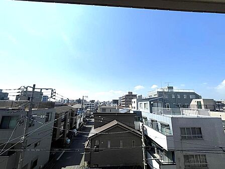 バルコニーからの眺望・見晴らし良好♪
