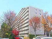 ◎杜に包まれた全153戸の大規模レジデンス◎大切なペットと一緒に暮らせます◎みどり豊かな「鎌倉・植木」エリア◎他路線アクセス利用可