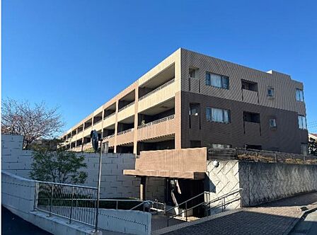 ◎大切なペットと一緒に暮らせるマンション◎南東向きにつき陽当り良好
