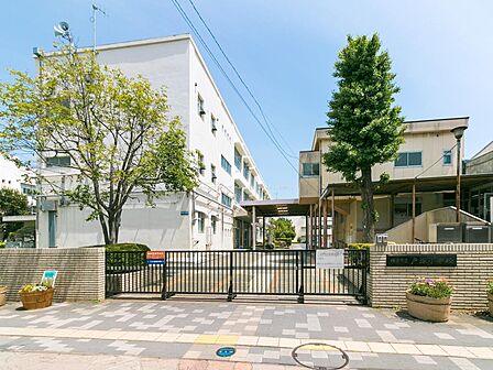【横浜市立戸塚小学校】