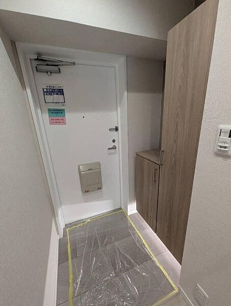 玄関を拡大表示