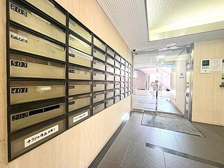郵便受けも清潔に管理され、使い勝手良好です