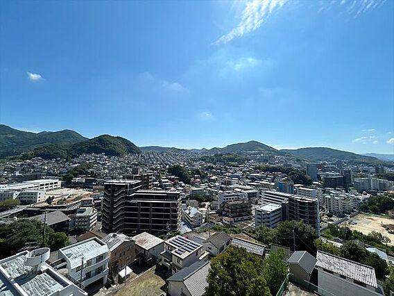 ベランダから見...