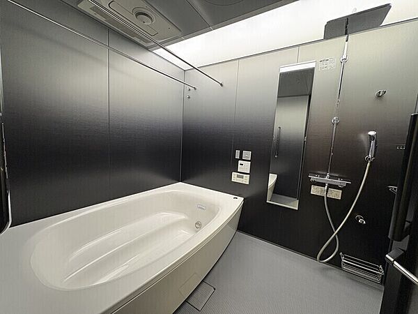 浴室を拡大表示