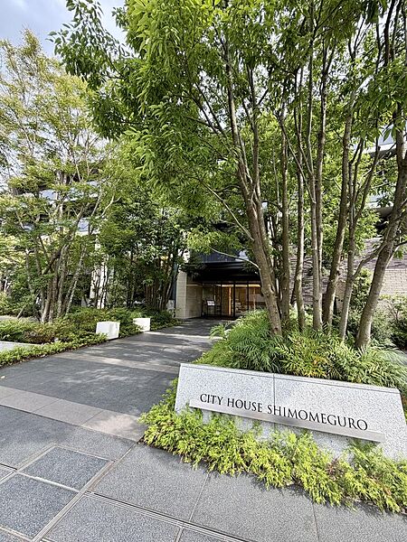 エントランスを拡大表示