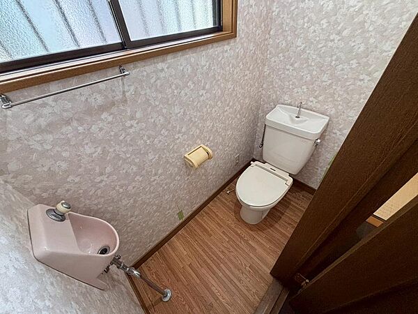 トイレを拡大表示