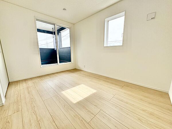 洋室を拡大表示