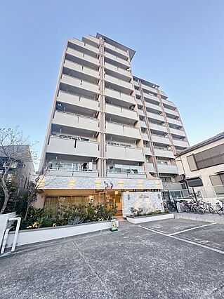 重厚感あふれる...
