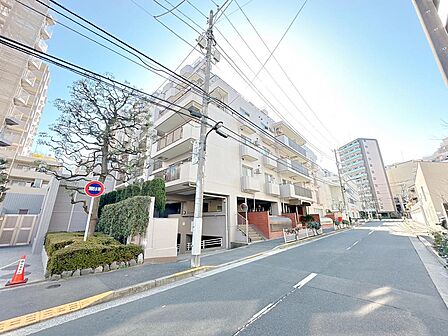 しっかり手入れされてきたのがわかる外観です