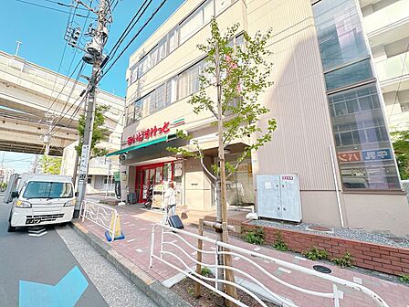 「まいばすけっと富岡2丁目店」まで約80m
