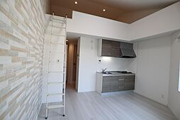 梅園町テラスハウス 301 3階ワンルームのリビング/ダイニング