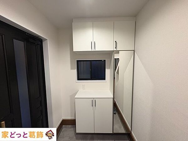 玄関を拡大表示
