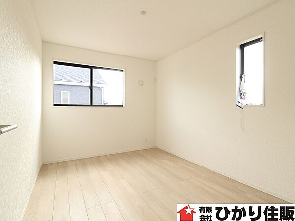 洋室を拡大表示