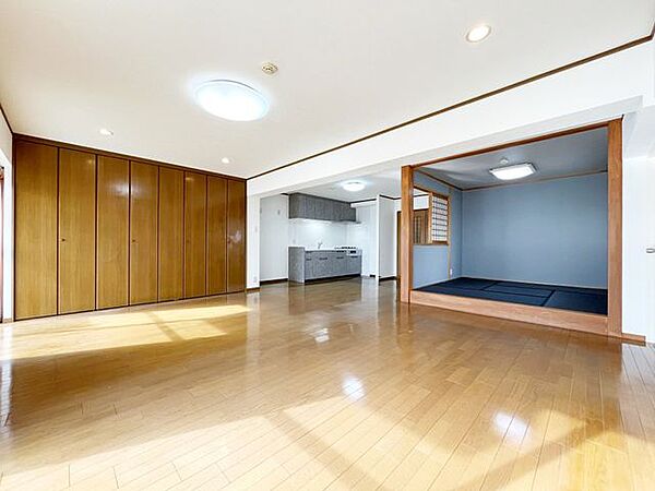 リビング/ダイニングを拡大表示
