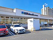 スーパーマルハチ南芦屋浜店 徒歩18分。 1380m