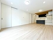 開放感のある広々としたＬＤＫでゆったり家族団らんのひと時を