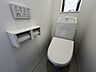トイレ：トイレは1階と2階の2カ所に設置！階段を上り下りせずに使用できるので、高齢の方にも安心です！