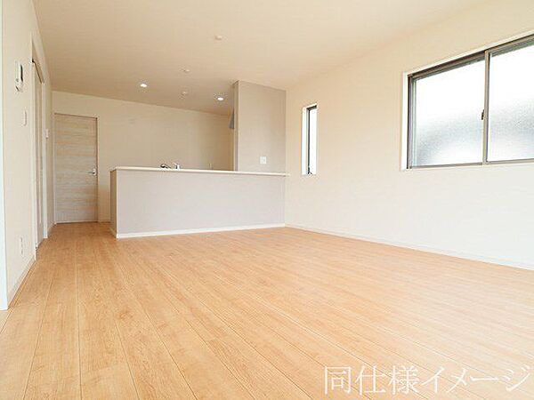 リビング/ダイニングを拡大表示