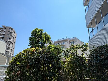 マイホームは一生に一度の大きな買い物だからこそ、納得いくまで情報を集めてほしいと思います。疑問はどんどんスタッフにぶつけてください