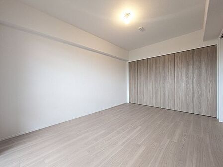 住まい探しで後悔しないためのポイントをスタッフがお伝えします。検討中の方もそうでない方も、まずは一度お話を聞かせてください