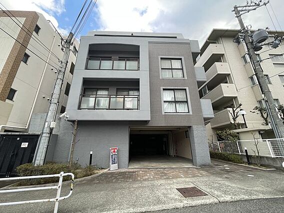 総戸数17戸の...