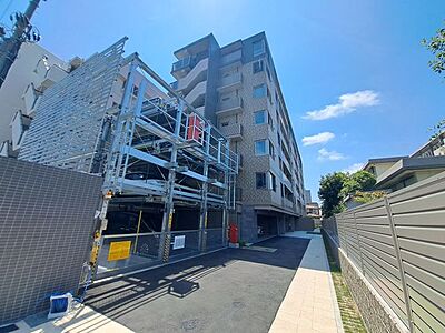 外観：7階建てのお部屋は4階部分となります。管理人日勤につき管理体制良好！共用部の管理・清掃を管理会社がしてくれるため、快適にお過ごしいただけます。