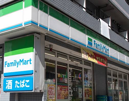 ファミリーマー...