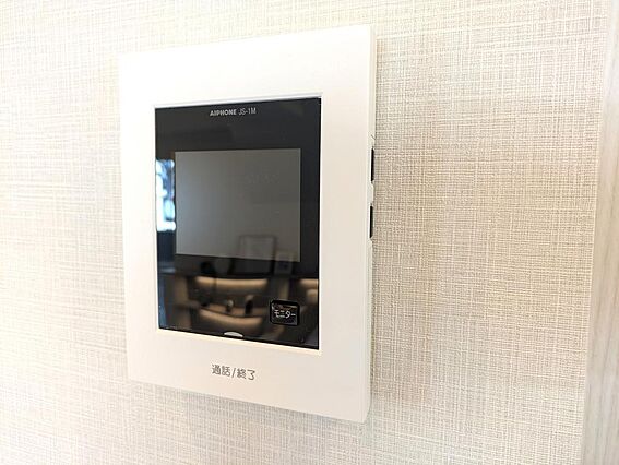 TVモニーター...