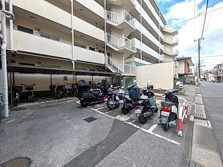 バイク置場