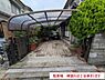 駐車場：奥に１台停めてみた