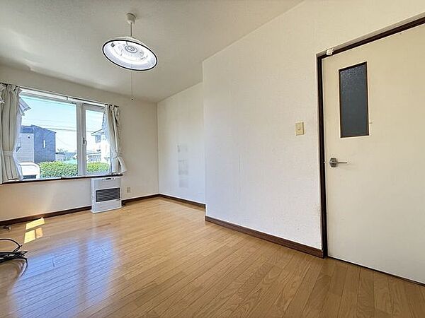洋室を拡大表示
