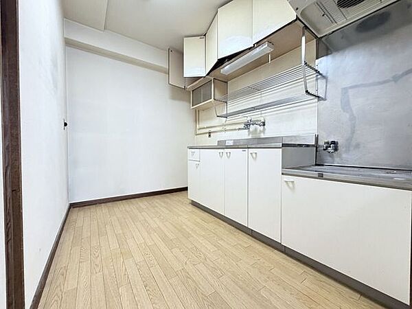 キッチンを拡大表示