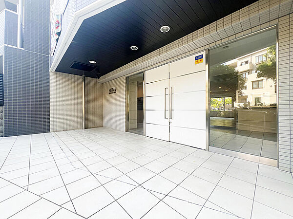 エントランスを拡大表示