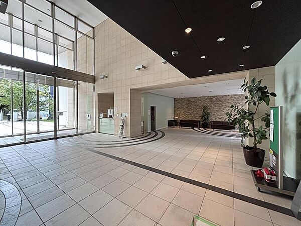 エントランスを拡大表示