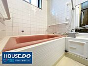 浴室は落ち着いた雰囲気になっています！落ち着いた雰囲気は毎日の疲れをより癒してくれますね！
