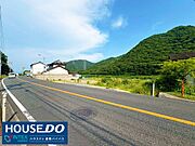 最寄りの三谷駅まで徒歩20分と通勤・通学にも便利！矢掛プラザも車で10分と、お買い物にも困りません◎自然豊かな環境で、快適な暮らしを始めませんか？