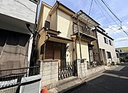 周辺には建物を遮る高層建築物もなく、心地よい風が通り抜けます。
