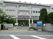 戸田市立戸田中学校（435m）