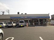 ローソン中川馬手町一丁目店　「あなたのマチが、どこでも、カフェになる。でおなじみマチカフェ。お好きなドリンクを探してみてはいかがですか？ 700m