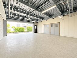中川区戸田1丁目 車庫