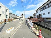 近隣の雰囲気は実際に見て、感じていただくのが一番です！ぜひ現地を見に来てください♪お問い合わせお待ちしております。