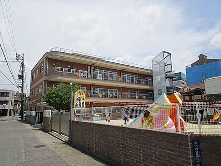 ひおき保育園:昭和23年4月に開園した名古屋の民間の保育園としては最も古い保育園の1つです。平成18年7月に全面改装をおこない、耐震性にも優れ、今の保育のニーズに合った環境を提供できる比較的新しい建…