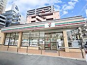 セブン-イレブン 名古屋正木2丁目店【24時間営業】スローガンは「近くて便利」。地域の人へのサービスを重視し、配達サービスにも力を入れている。（電子マネー利用可　ＡＴＭあり　ネット通販あり）nan…