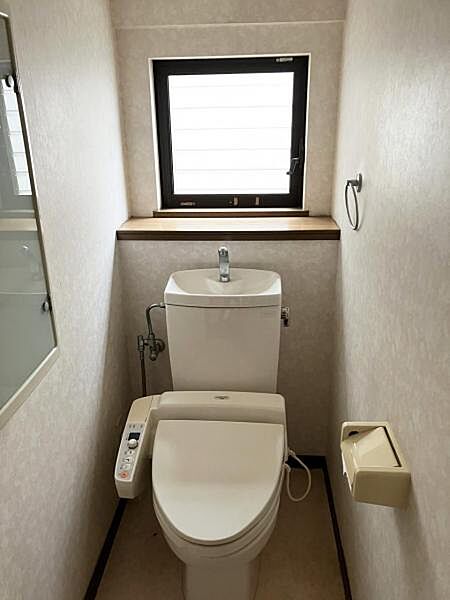 トイレを拡大表示